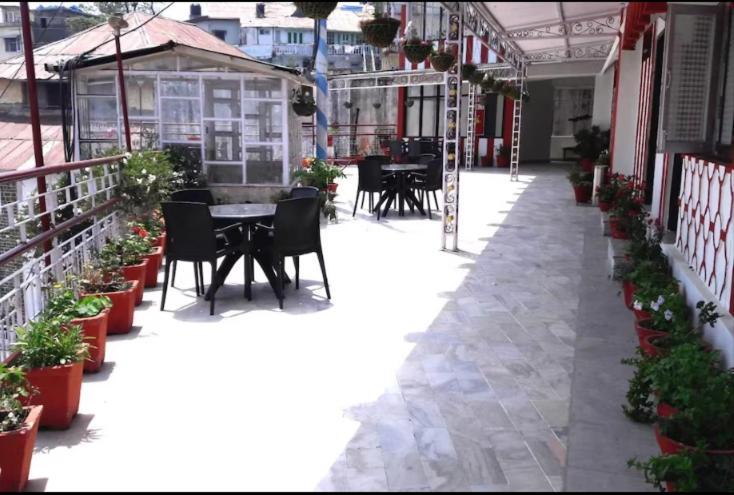 Deep Hotel Mussoorie Eksteriør bilde